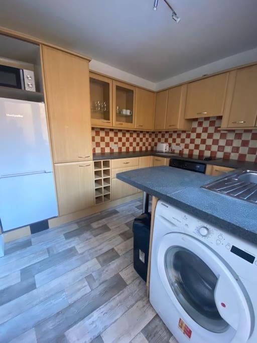 Modern Two Bed House Close To City Centre Belfast Extérieur photo