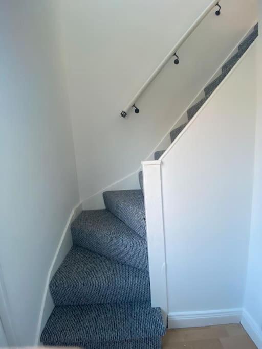 Modern Two Bed House Close To City Centre Belfast Extérieur photo