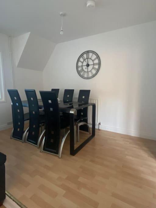Modern Two Bed House Close To City Centre Belfast Extérieur photo