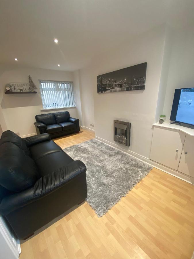 Modern Two Bed House Close To City Centre Belfast Extérieur photo